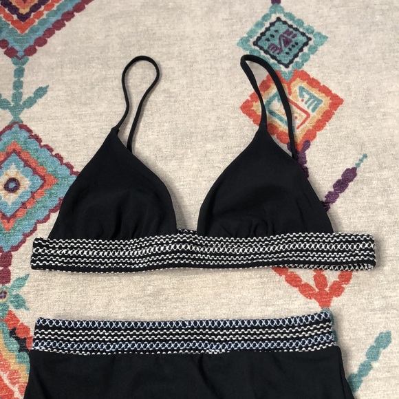 Kisuii Smocked Black bikini set - Picture 6 of 11